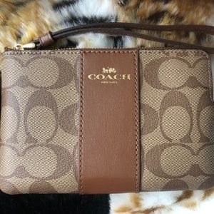 COACH Corner Zip Wallet Wristlet NWT"S